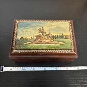 5.5 Inch. Wooden Trinket Box of a famous landmark in Saint Petersburg, Russia